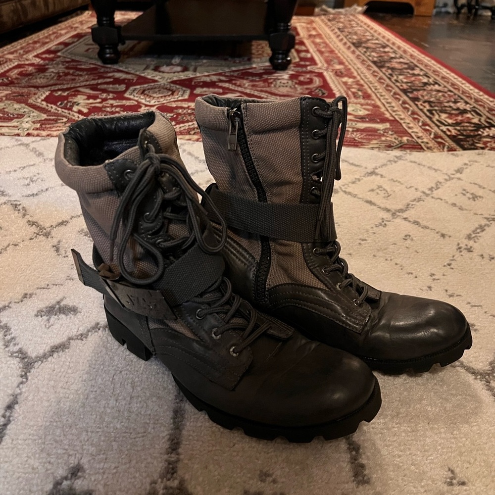 J75 by Jump Trooper 3 Boots Men's 10 Faux Leather Military Combat-Inspired grey